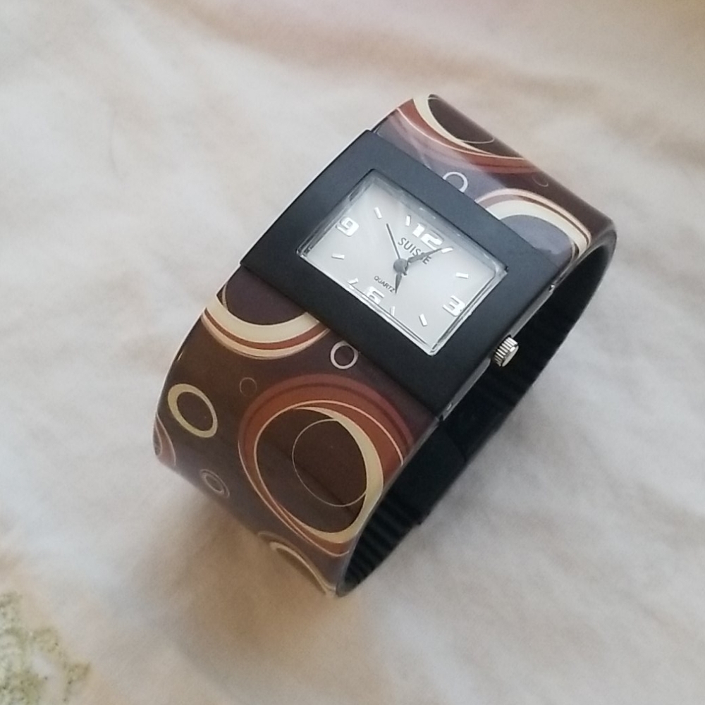 Suisse watch